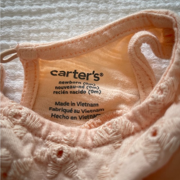 Carter’s NB Bundle - Picture 9 of 9